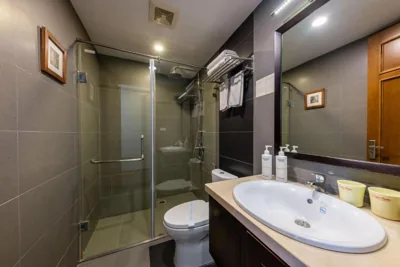Habitación Doble o con 2 camas individuales Deluxe — Centre Point Hanoi Hotel
